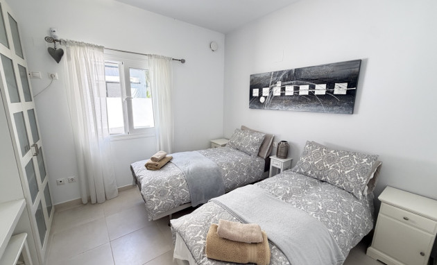 Herverkoop - Detached Villa - Orihuela Costa - Mil Palmeras