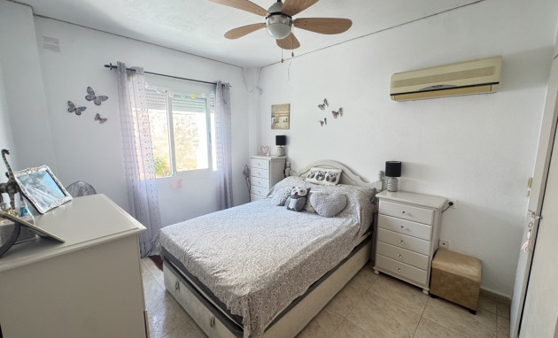 Herverkoop - Detached Villa - Orihuela Costa - Villamartin