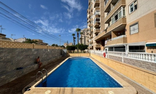 Herverkoop - Apartment - Torrevieja