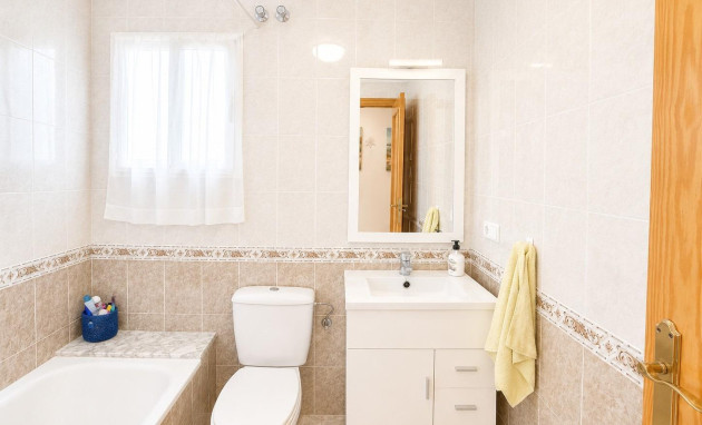 Herverkoop - Apartment - Torrevieja - Playa del cura