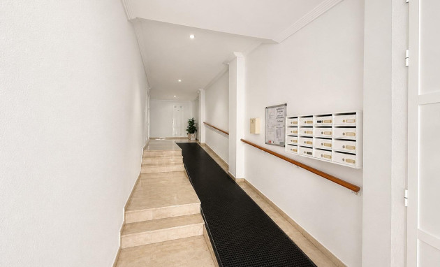 Herverkoop - Apartment - Torrevieja - Playa del cura