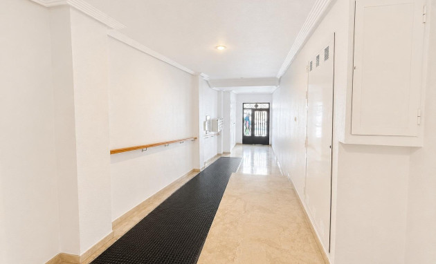 Herverkoop - Apartment - Torrevieja - Playa del cura