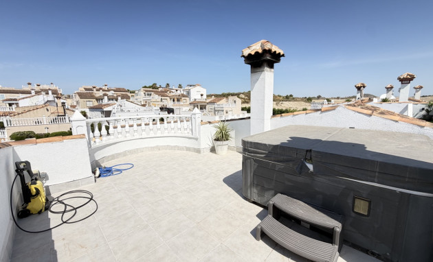 Herverkoop - Detached Villa - San Miguel de Salinas - Lake View Mansions