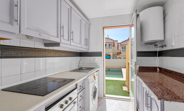 Herverkoop - House - Orihuela Costa - Las Filipinas