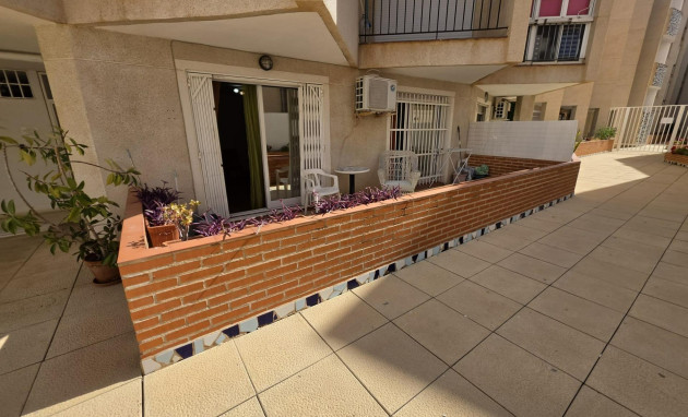 Herverkoop - Apartment - Torrevieja - Estacion de autobuses