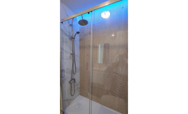 Herverkoop - Bungalow - Gelijkvloers - Torrevieja - Los balcones