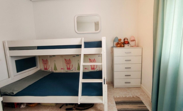 Herverkoop - Bungalow - Gelijkvloers - Torrevieja - Los balcones