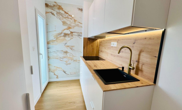 Herverkoop - Penthouse - Torrevieja - Punta prima