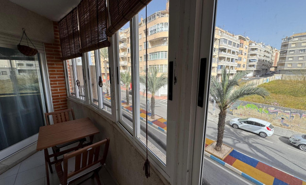 Herverkoop - Studio - Torrevieja - Estacion de autobuses