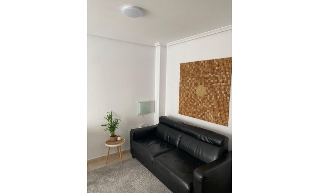 Herverkoop - Apartment - Torrevieja - Centro
