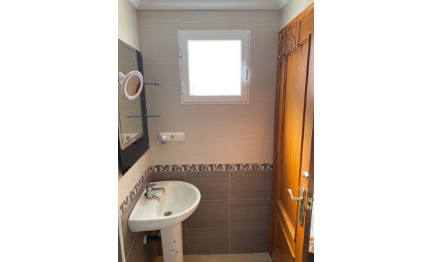 Herverkoop - Apartment - Torrevieja - Centro