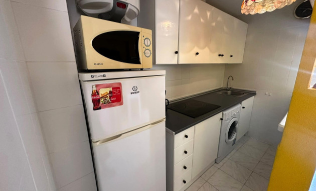 Herverkoop - Apartment - Torrevieja - La Mata pueblo