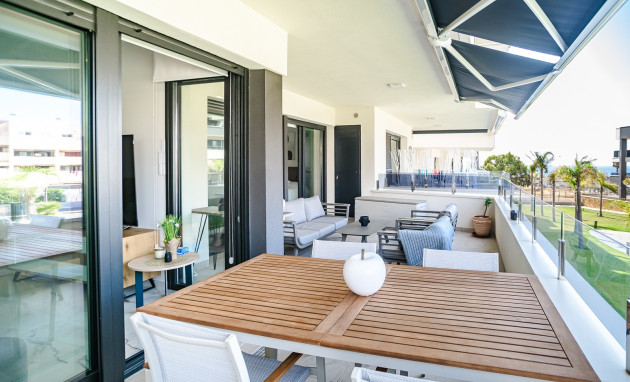 Resale - Apartment - PLAYA FLAMENCA