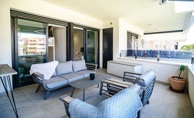 Resale - Apartment - PLAYA FLAMENCA