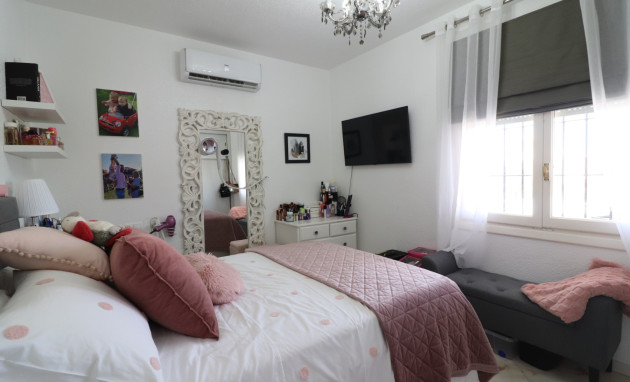 Herverkoop - Detached Villa - Orihuela Costa - Villamartin