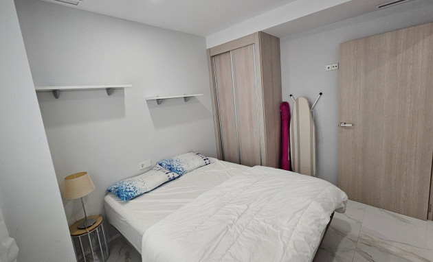 Herverkoop - Apartment - La Marina - El Pinet