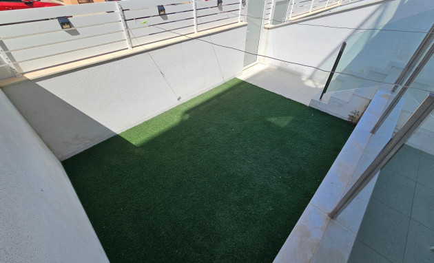 Herverkoop - Apartment - La Marina - El Pinet