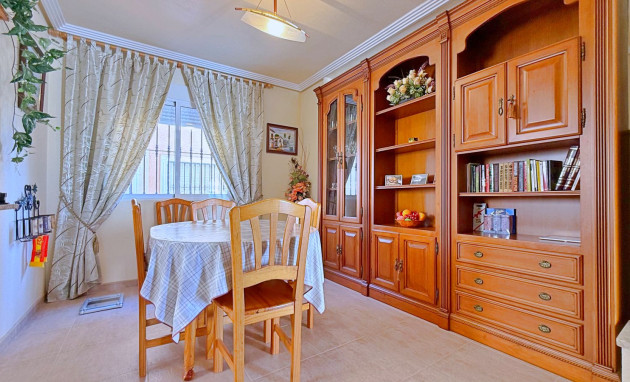 Herverkoop - Detached Villa - Orihuela Costa - Punta Prima