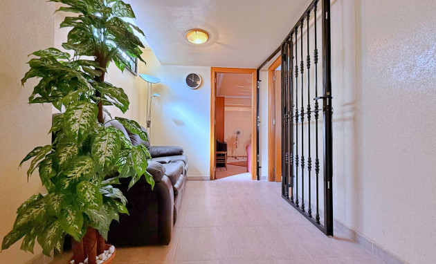Herverkoop - Detached Villa - Orihuela Costa - Punta Prima