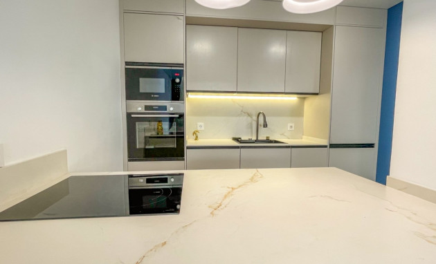Herverkoop - Apartment - Torrevieja - Playa Acequion