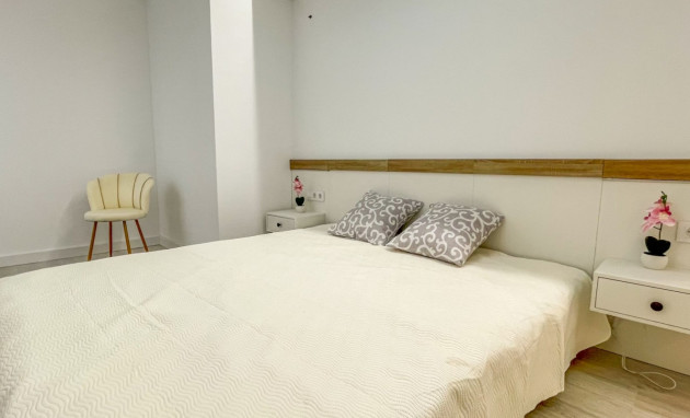 Herverkoop - Apartment - Torrevieja - Playa Acequion