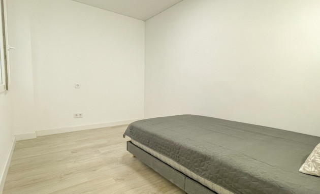 Herverkoop - Apartment - Torrevieja - Playa Acequion