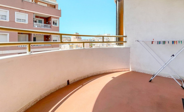 Herverkoop - Apartment - Torrevieja - Playa Acequion