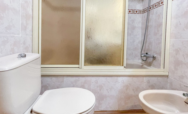 Herverkoop - Apartment - Torrevieja - Playa Acequion