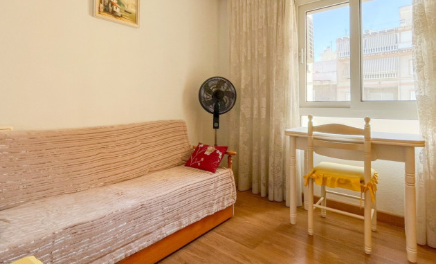 Herverkoop - Apartment - Torrevieja - Playa Acequion