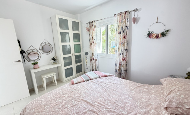 Herverkoop - Detached Villa - Orihuela Costa - Mil Palmeras