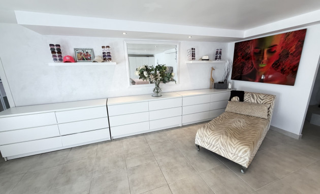 Herverkoop - Detached Villa - San Miguel de Salinas - Lake View Mansions