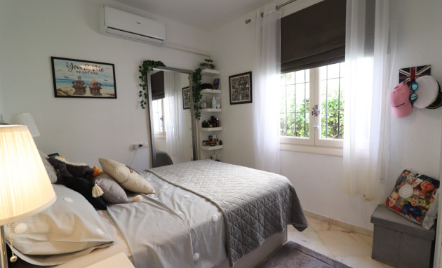Herverkoop - Detached Villa - Orihuela Costa - Villamartin