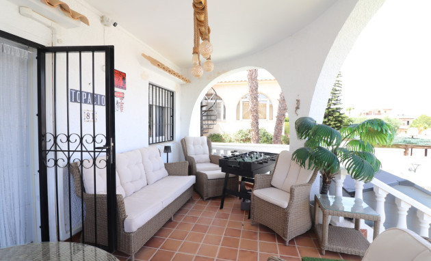 Herverkoop - Detached Villa - Orihuela Costa - Villamartin