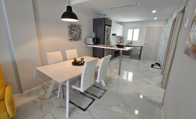Herverkoop - Apartment - La Marina - El Pinet