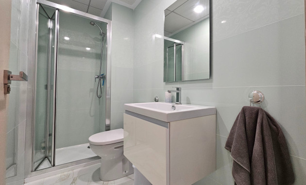 Herverkoop - Apartment - La Marina - El Pinet