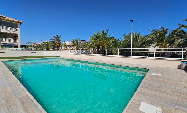 Herverkoop - Apartment - La Marina - El Pinet