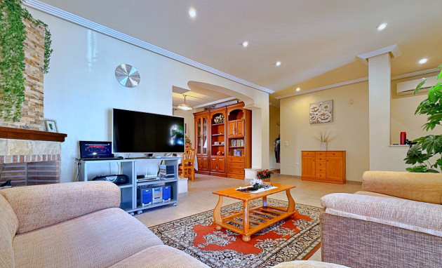 Herverkoop - Detached Villa - Orihuela Costa - Punta Prima