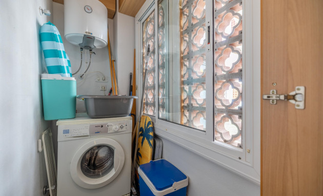 Herverkoop - Apartment - Torrevieja - Playa Los Naufragos