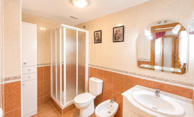 Resale - Apartment - Torrevieja - Estacion de autobuses