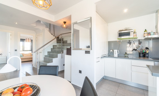 Herverkoop - Duplex Penthouse - Villamartín - La fuente