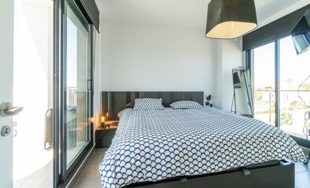 Herverkoop - Duplex Penthouse - Villamartín - La fuente