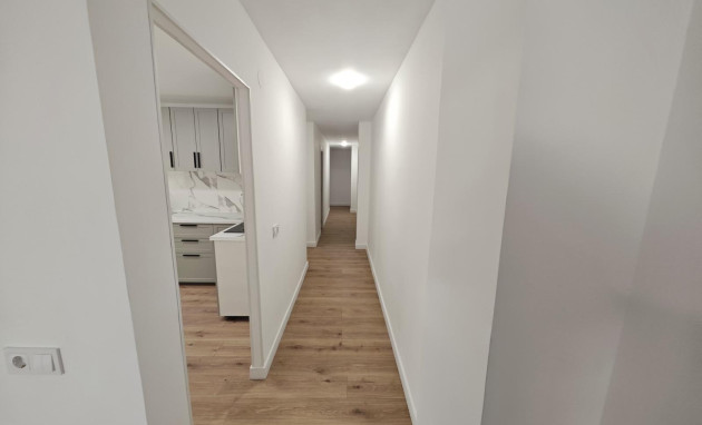 Herverkoop - Apartment - Torrevieja - Acequion