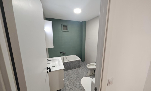 Herverkoop - Apartment - Torrevieja - Acequion