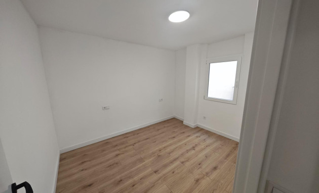 Herverkoop - Apartment - Torrevieja - Acequion