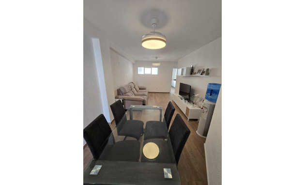 Resale - Apartment - Torrevieja - Estacion de autobuses