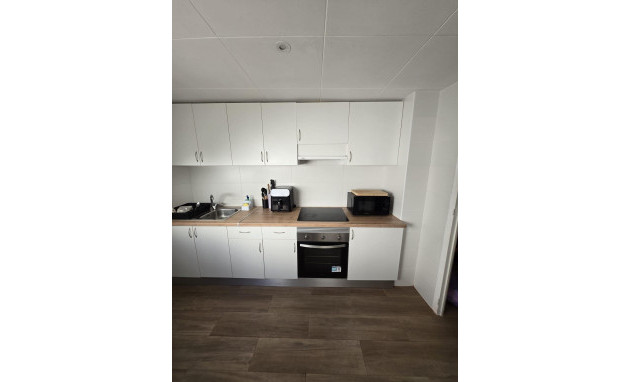 Resale - Apartment - Torrevieja - Estacion de autobuses