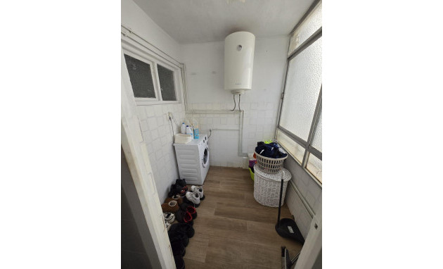 Resale - Apartment - Torrevieja - Estacion de autobuses