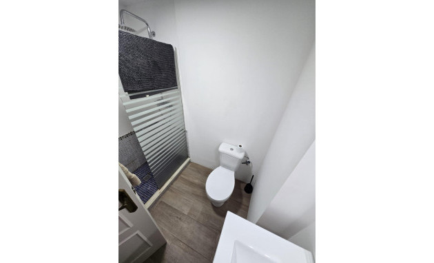 Resale - Apartment - Torrevieja - Estacion de autobuses