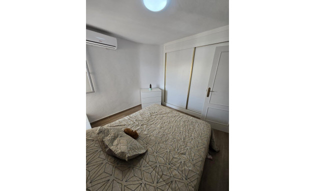 Resale - Apartment - Torrevieja - Estacion de autobuses