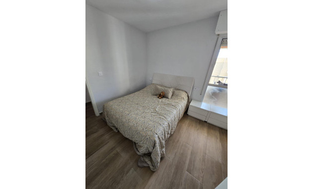 Resale - Apartment - Torrevieja - Estacion de autobuses